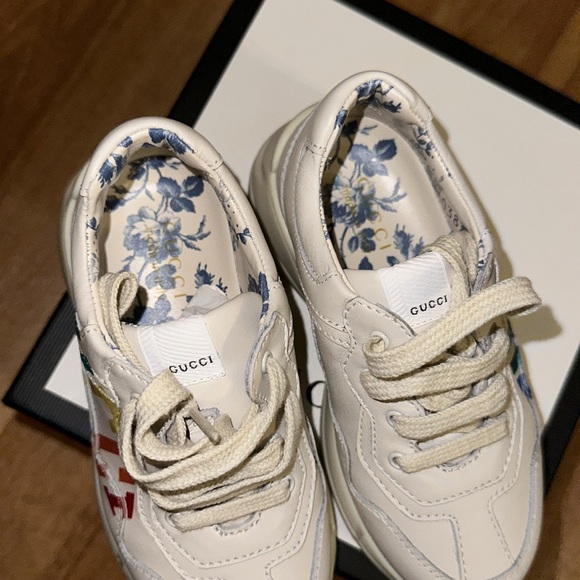 Gucci Kids Logo Sneakers Brand new in box size 24 - Picture 4 of 8